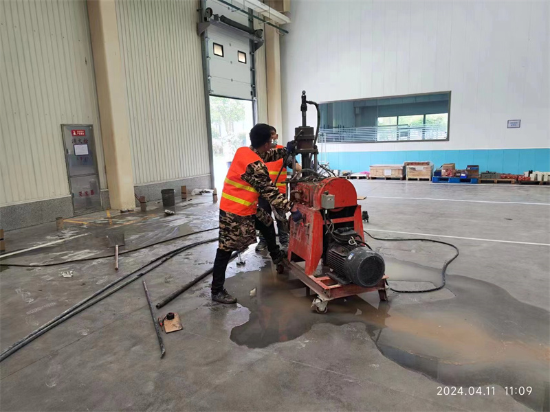 渠县厂房地面下沉塌陷注浆加固施工